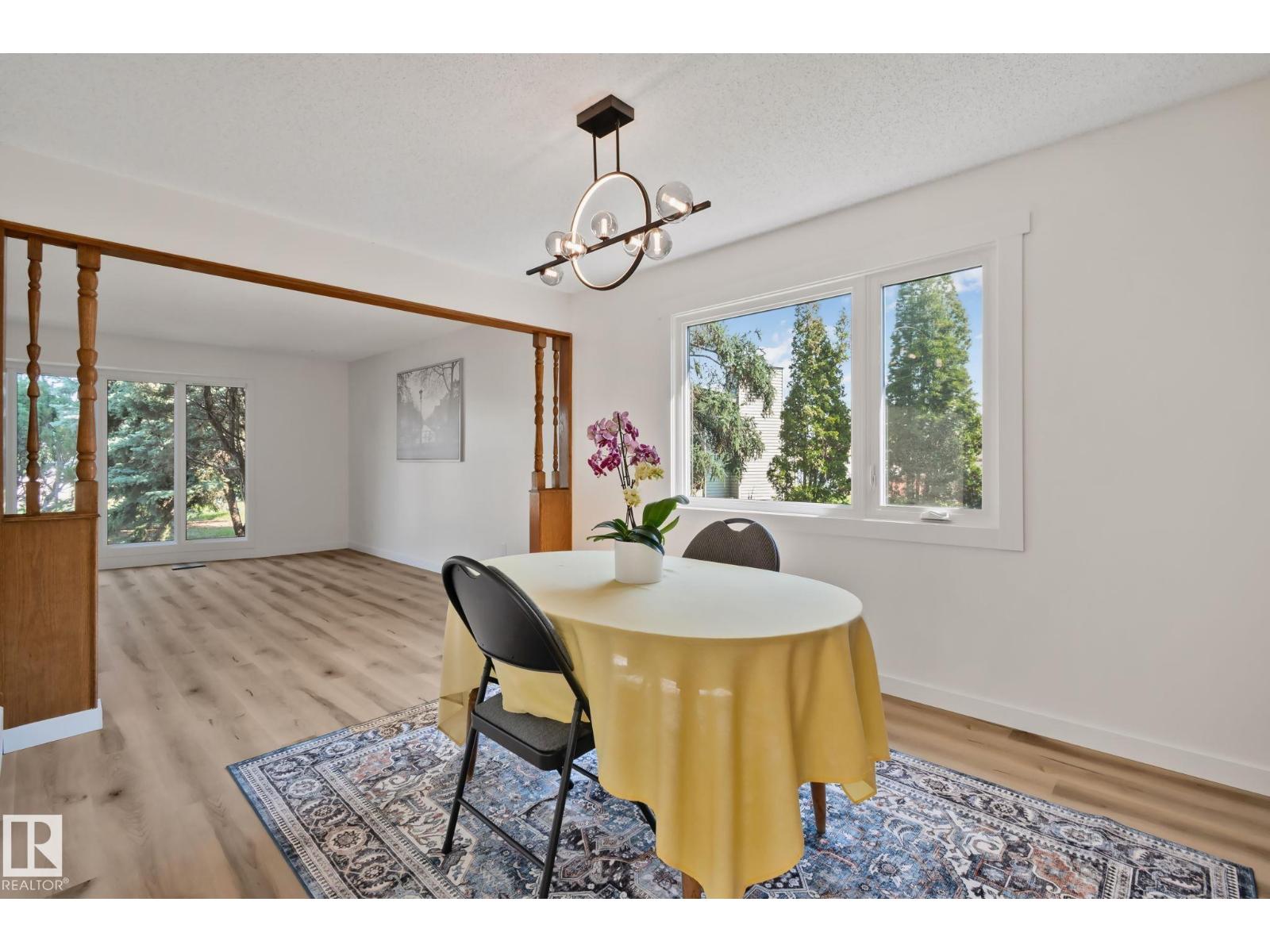 10619 35 Av Nw Property Photo 16
