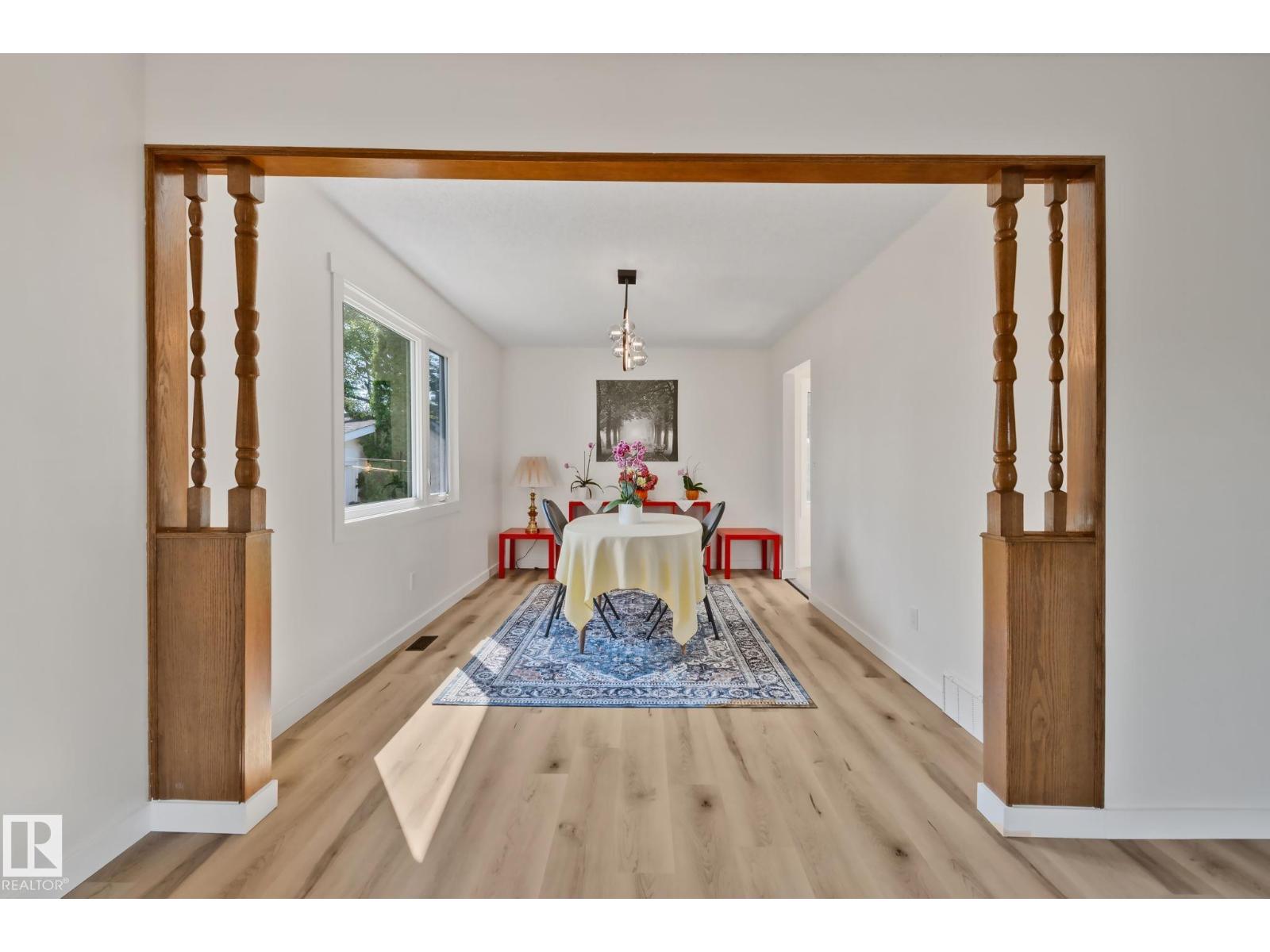 10619 35 Av Nw Property Photo 17