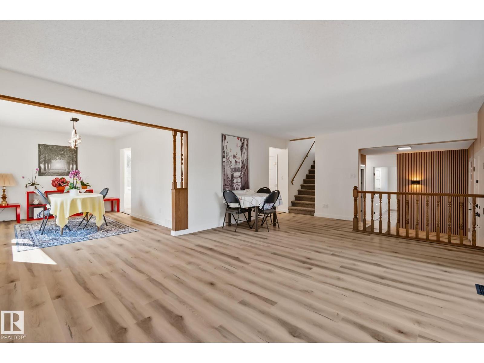 10619 35 Av Nw Property Photo 27