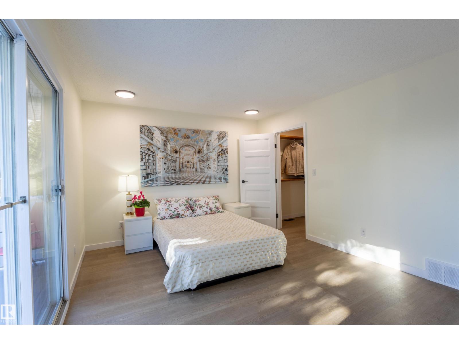 10619 35 Av Nw Property Photo 36