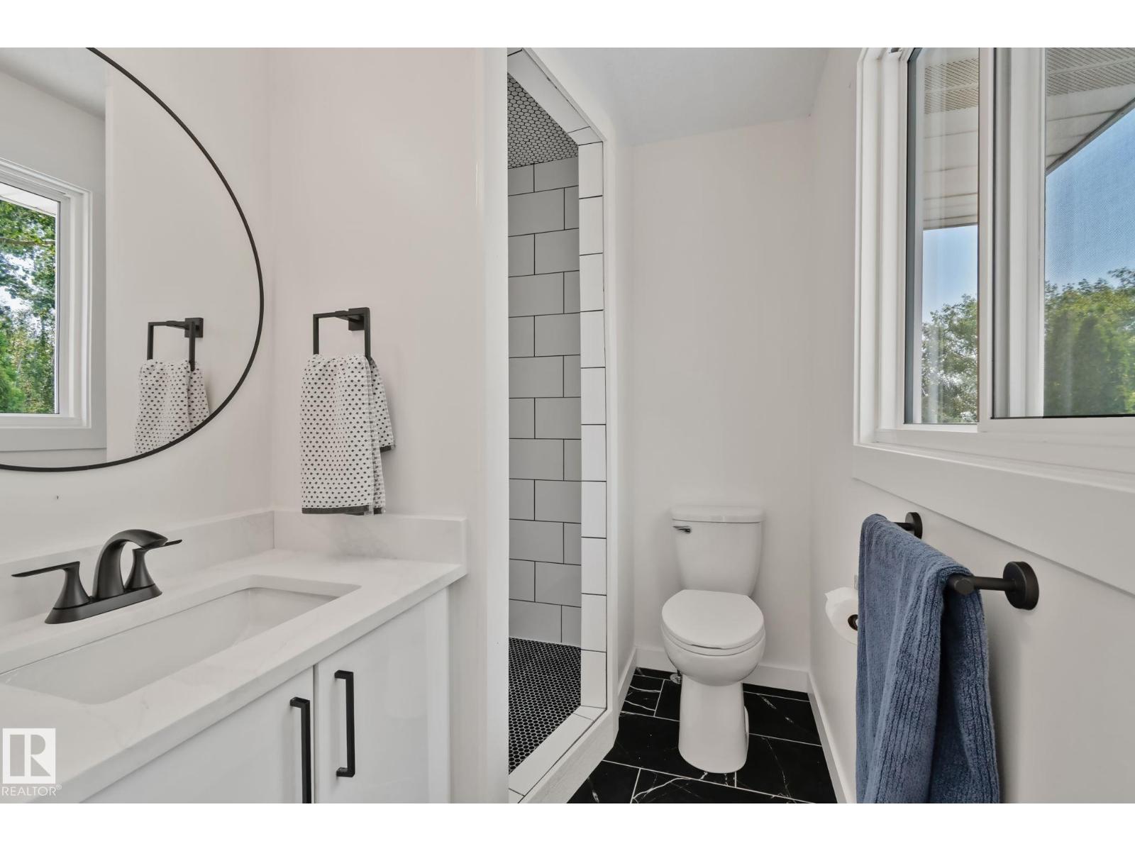 10619 35 Av Nw Property Photo 39