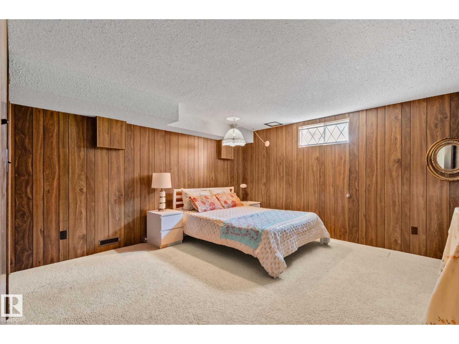 10619 35 Av Nw Property Photo 50