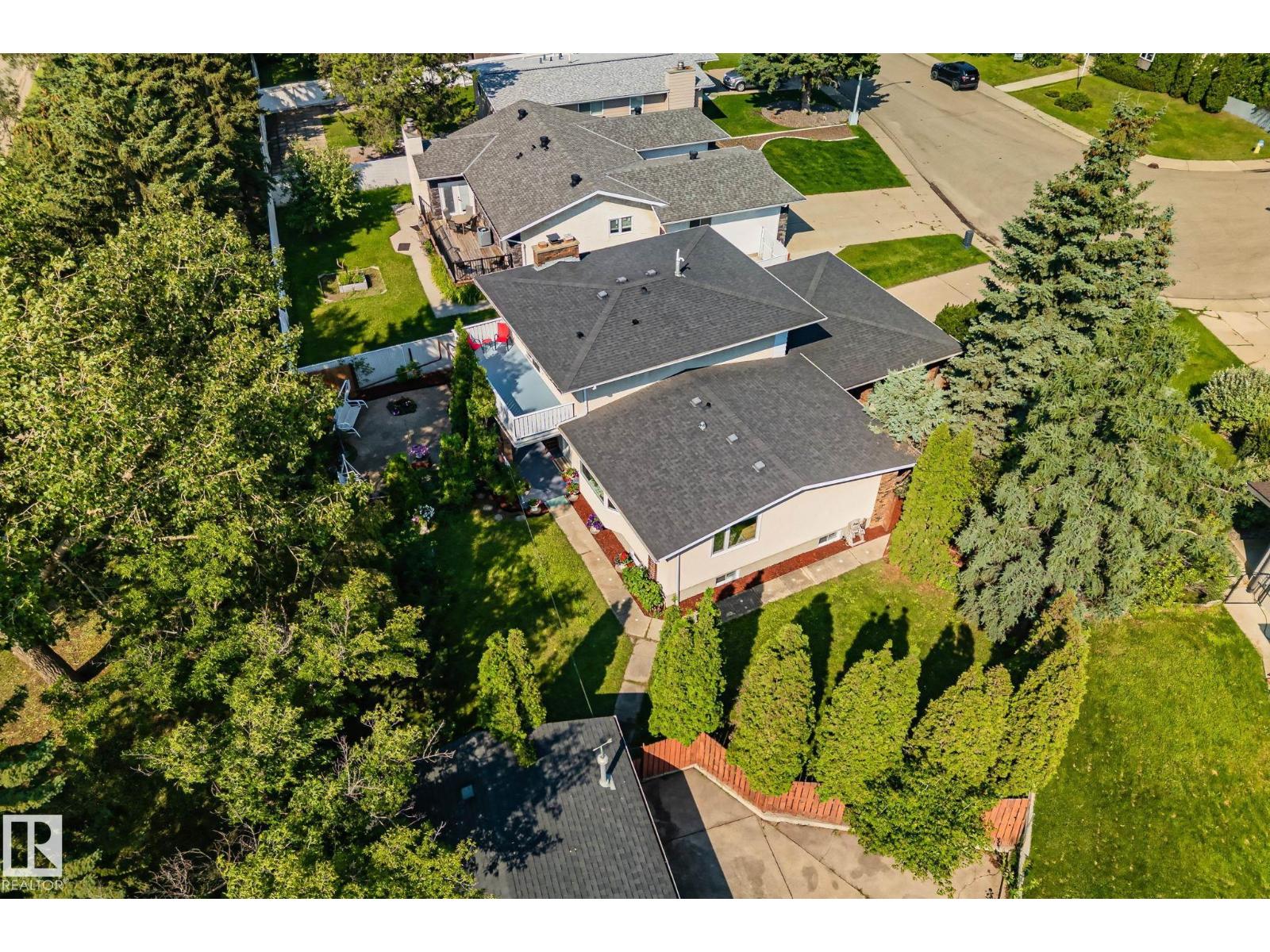 10619 35 Av Nw Property Photo 65