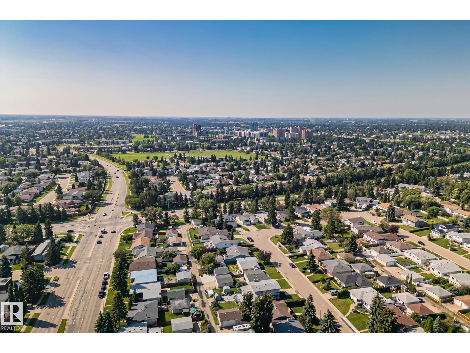 10619 35 Av Nw Property Photo 68