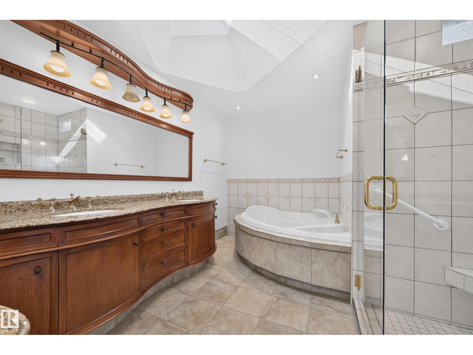 14303 50 Av Nw Property Photo 27