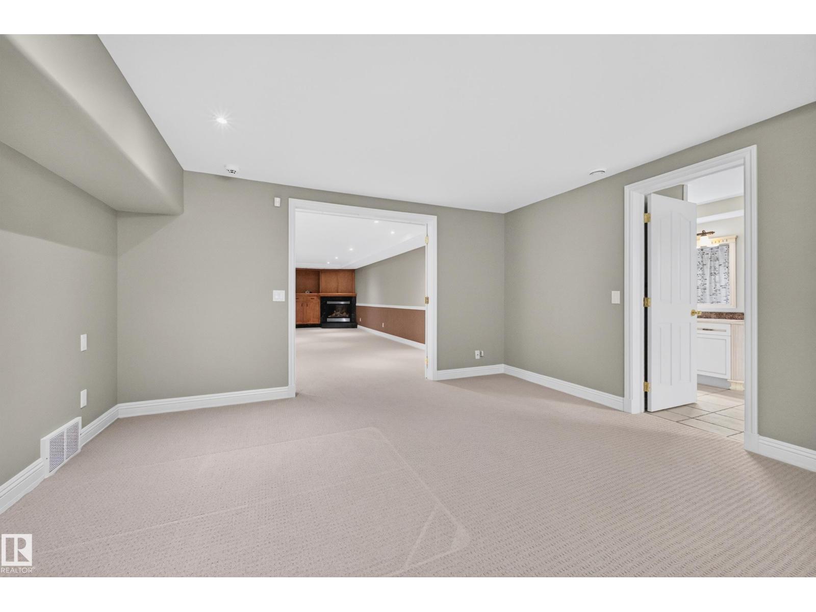14303 50 Av Nw Property Photo 42