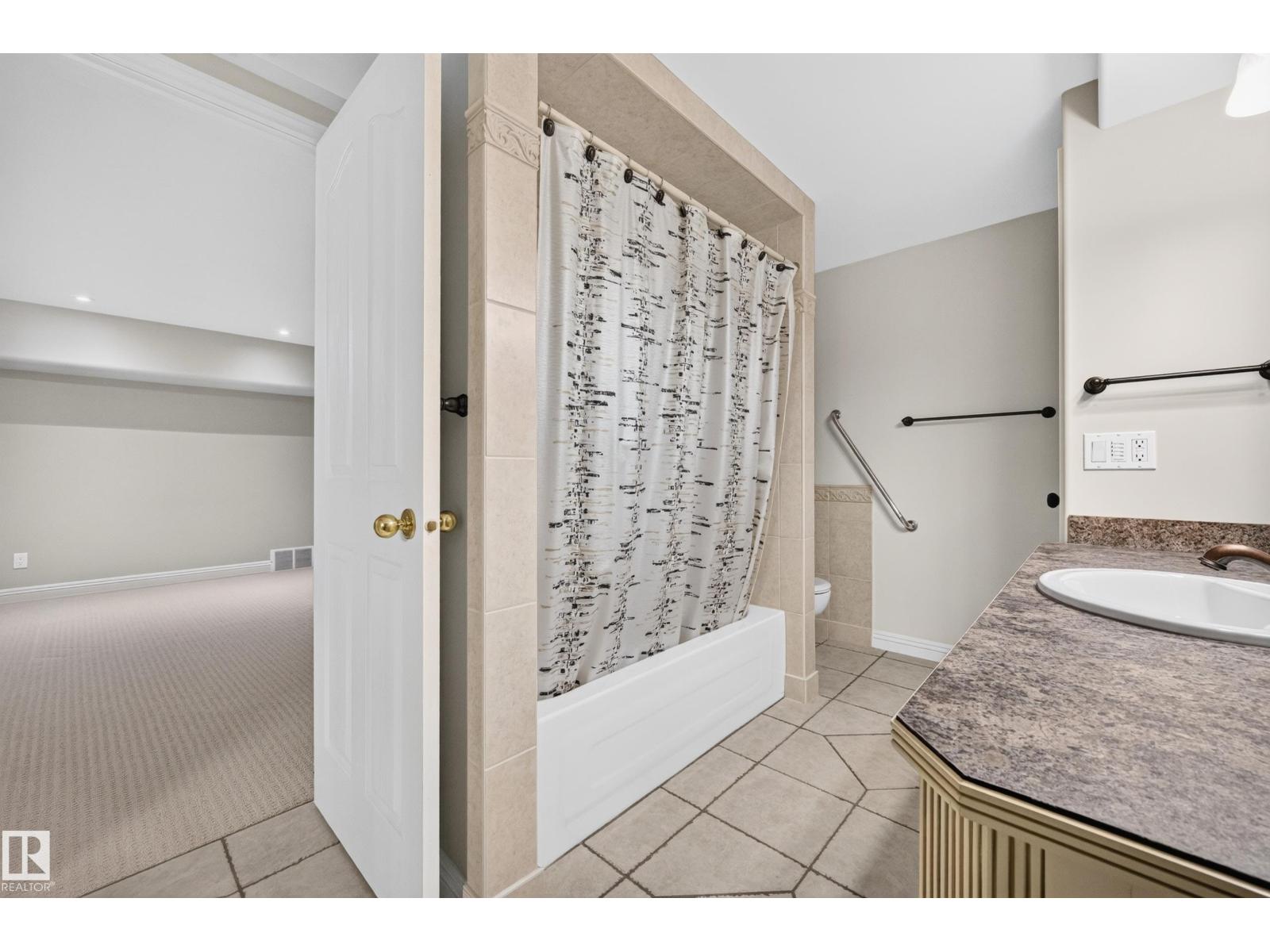 14303 50 Av Nw Property Photo 44