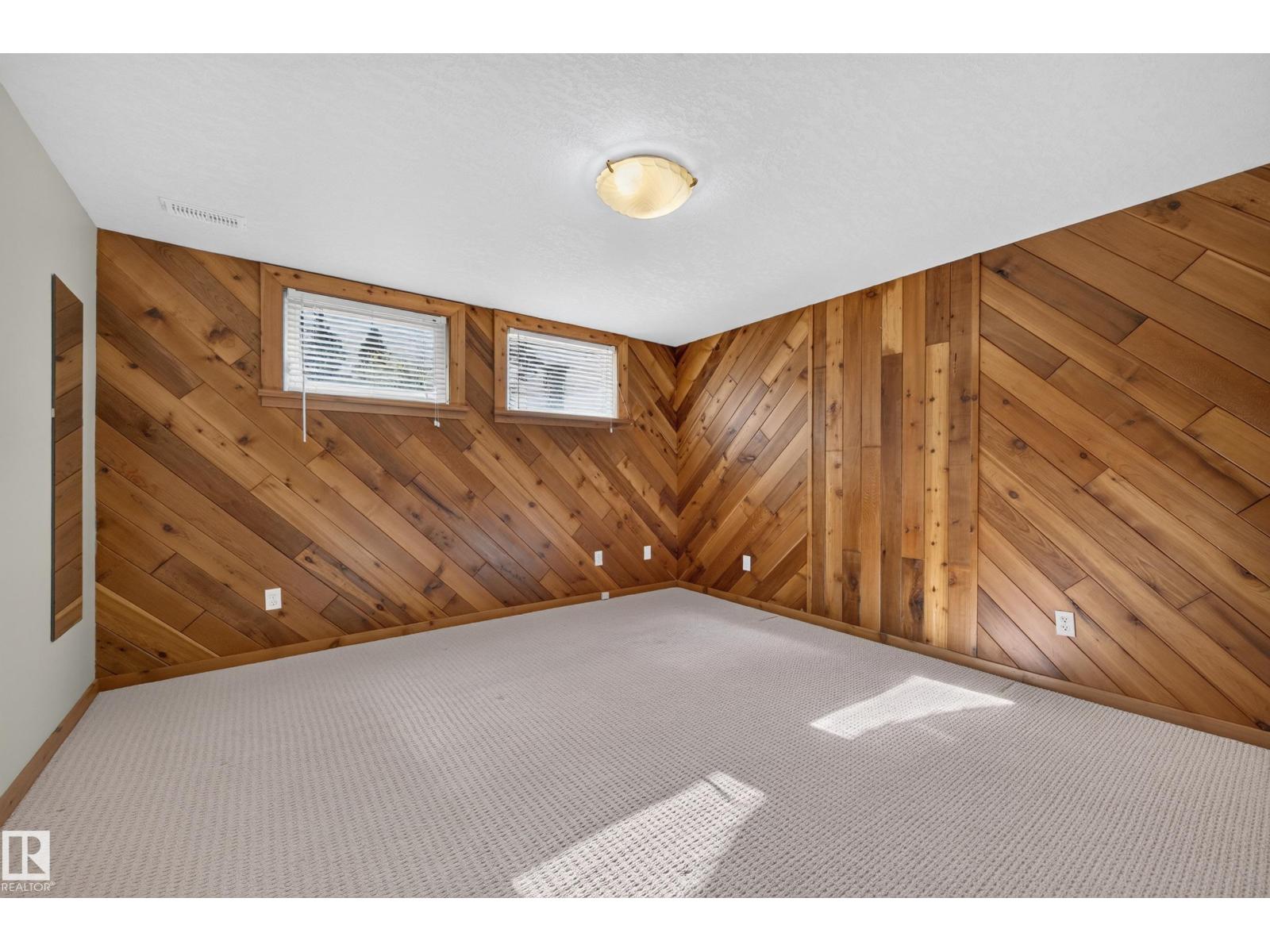 14303 50 Av Nw Property Photo 48