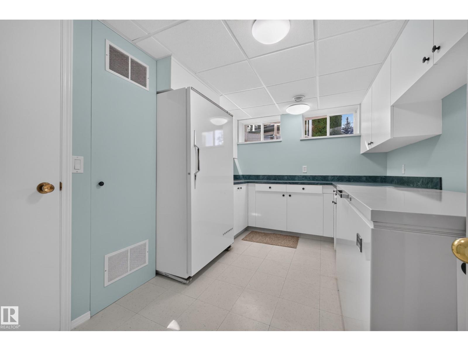 14303 50 Av Nw Property Photo 54