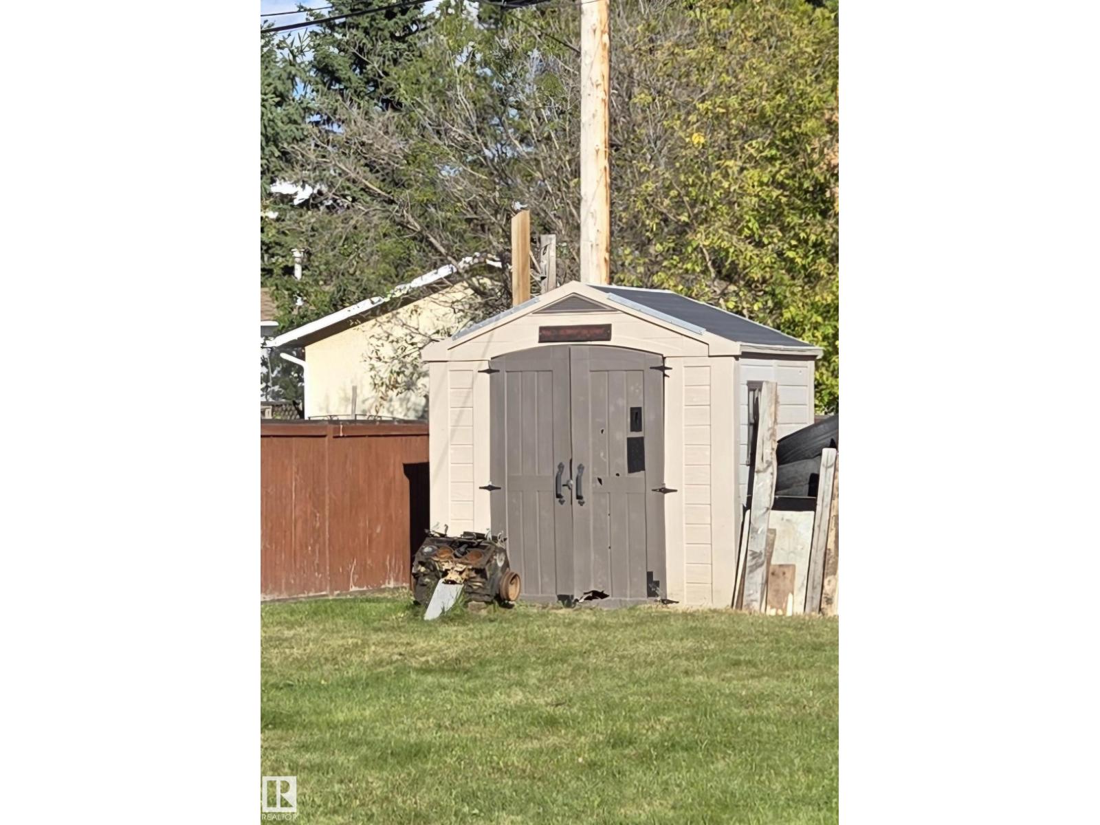 4835 47 St Property Photo 19