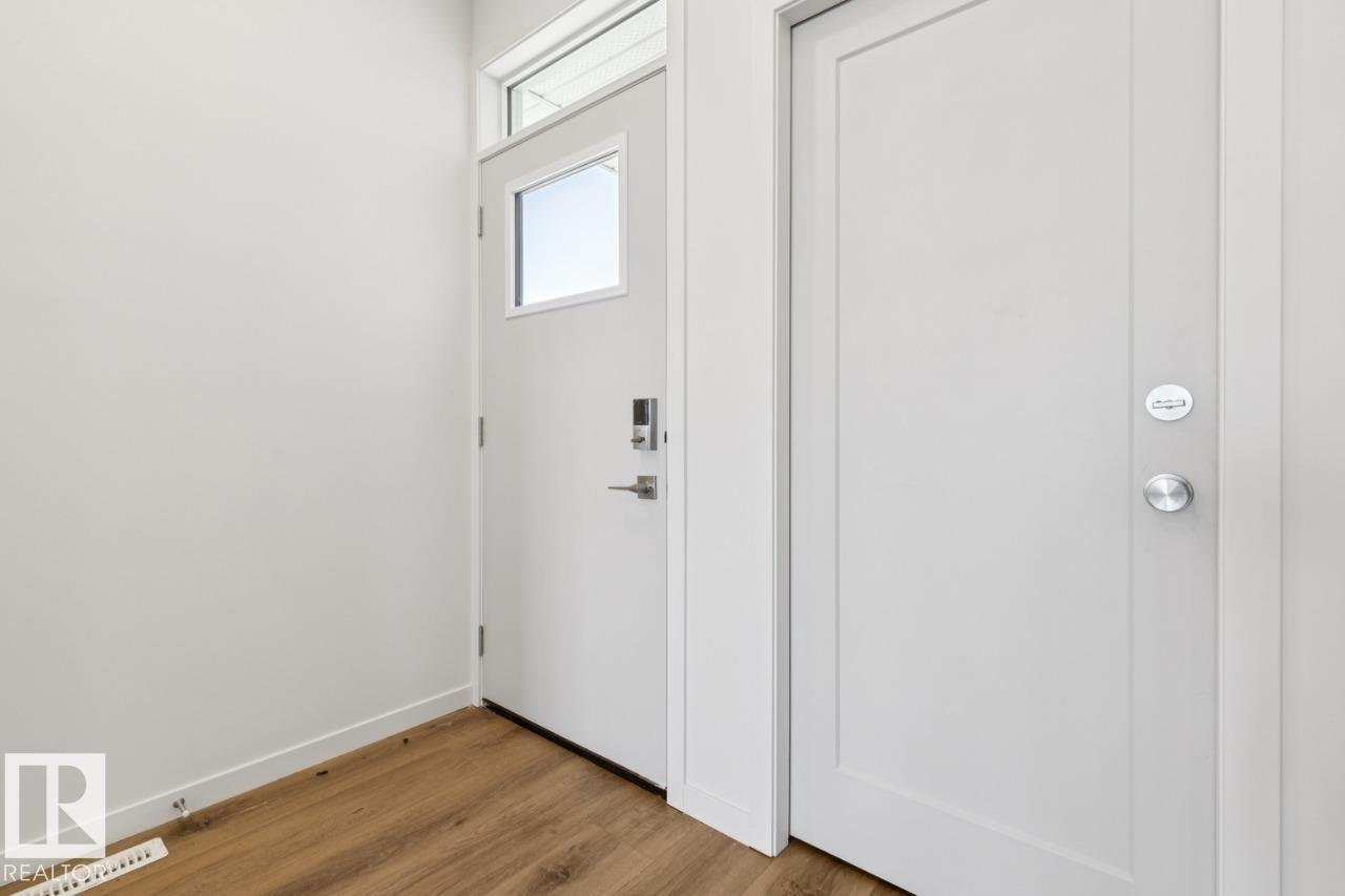 22522 83a Av Nw Property Photo 2