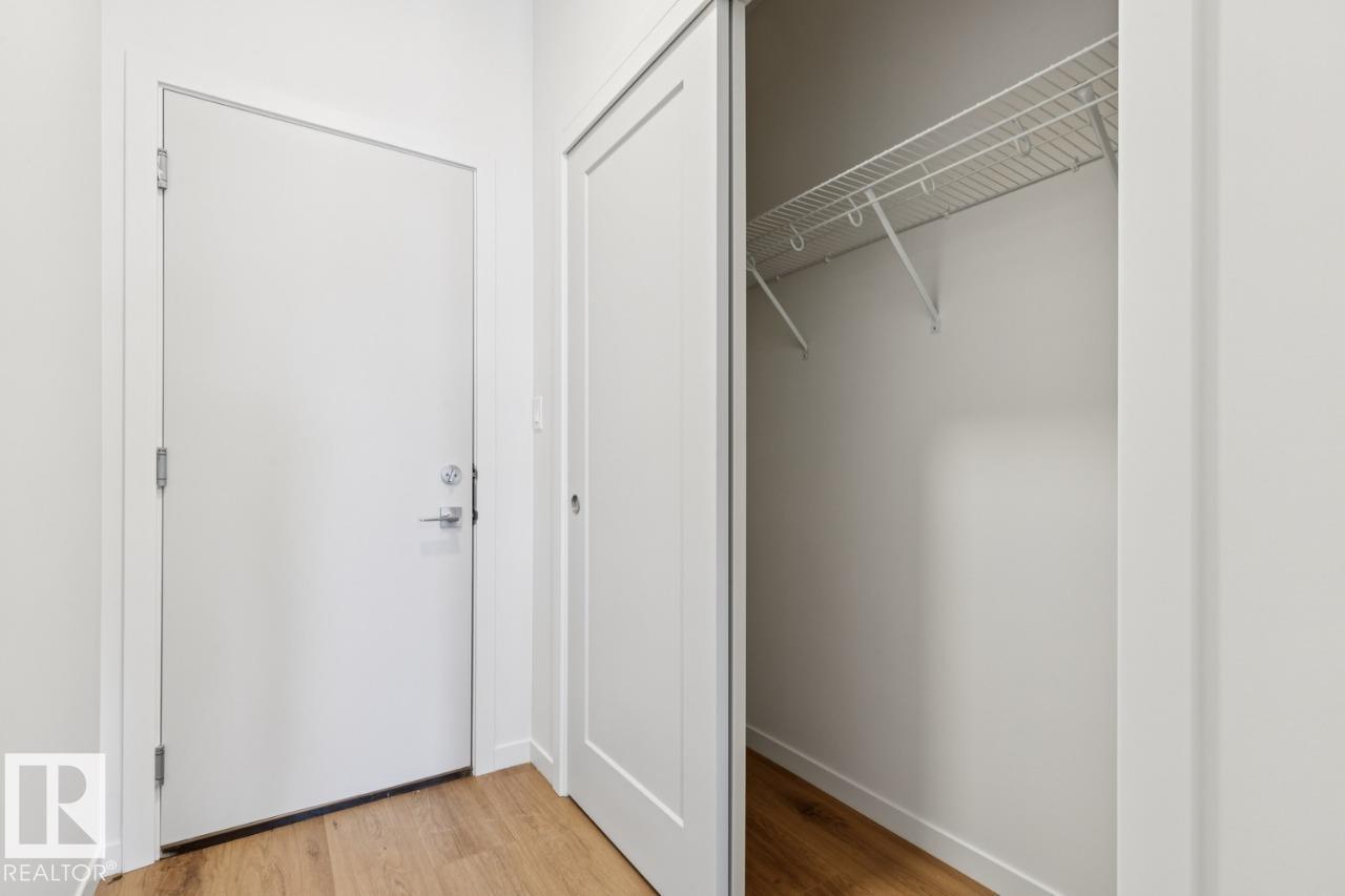 22522 83a Av Nw Property Photo 18