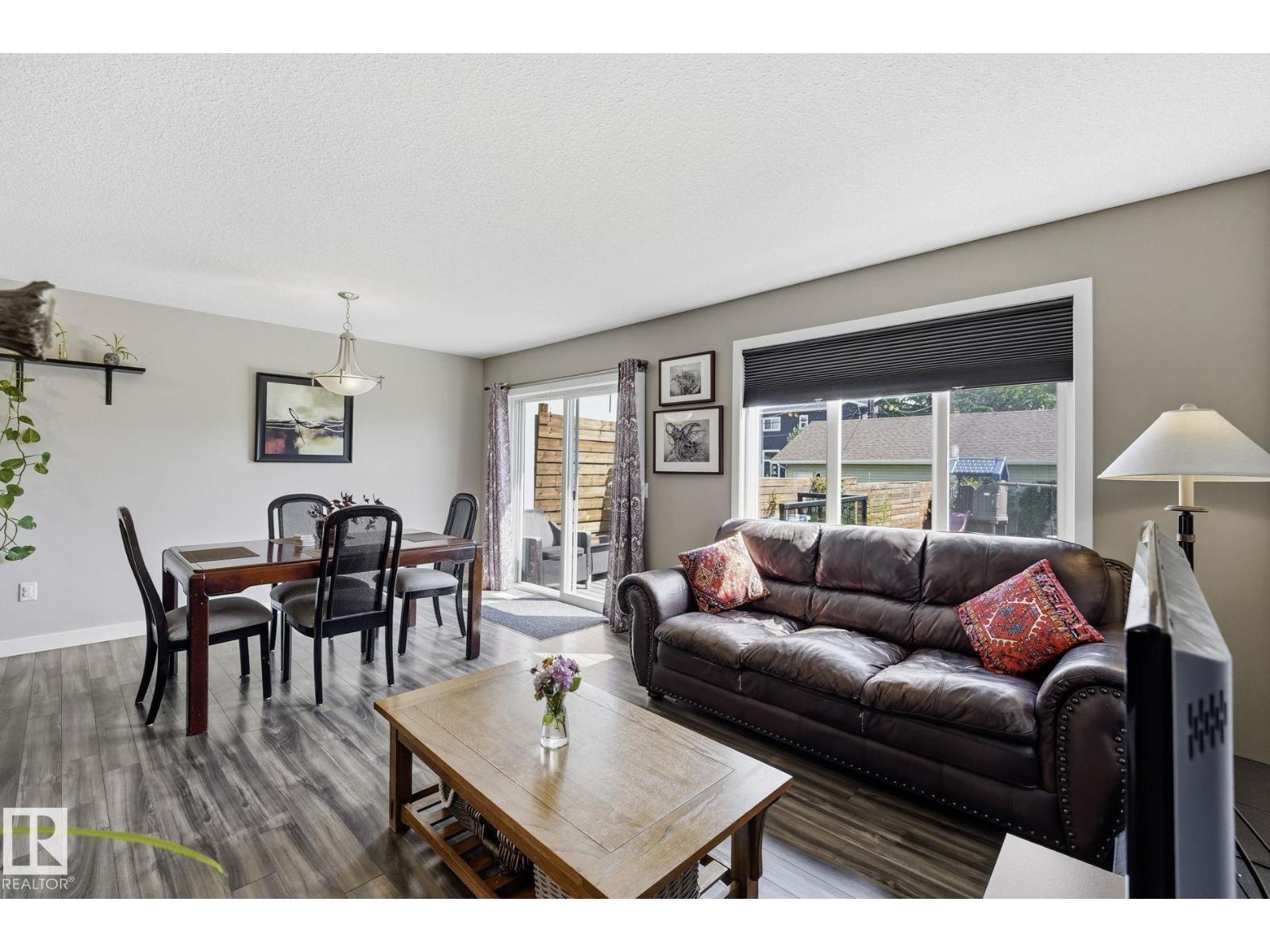 10245 152 St Nw Property Photo 7