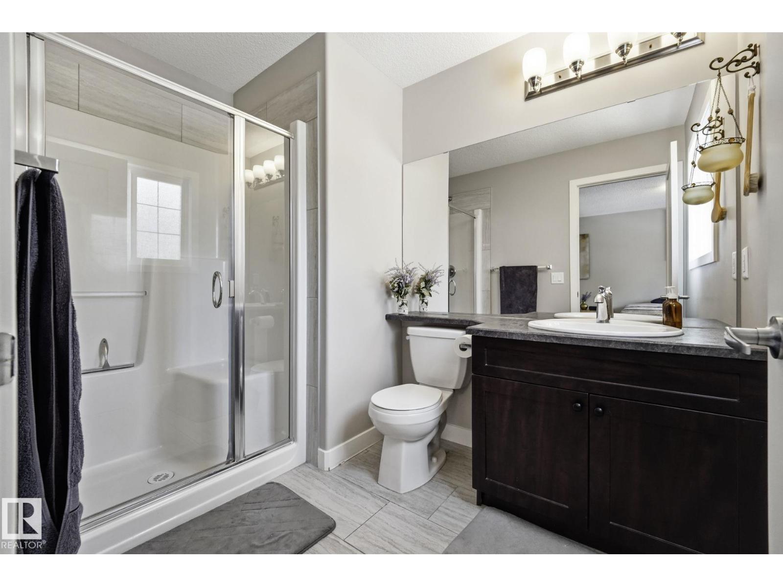 10245 152 St Nw Property Photo 12