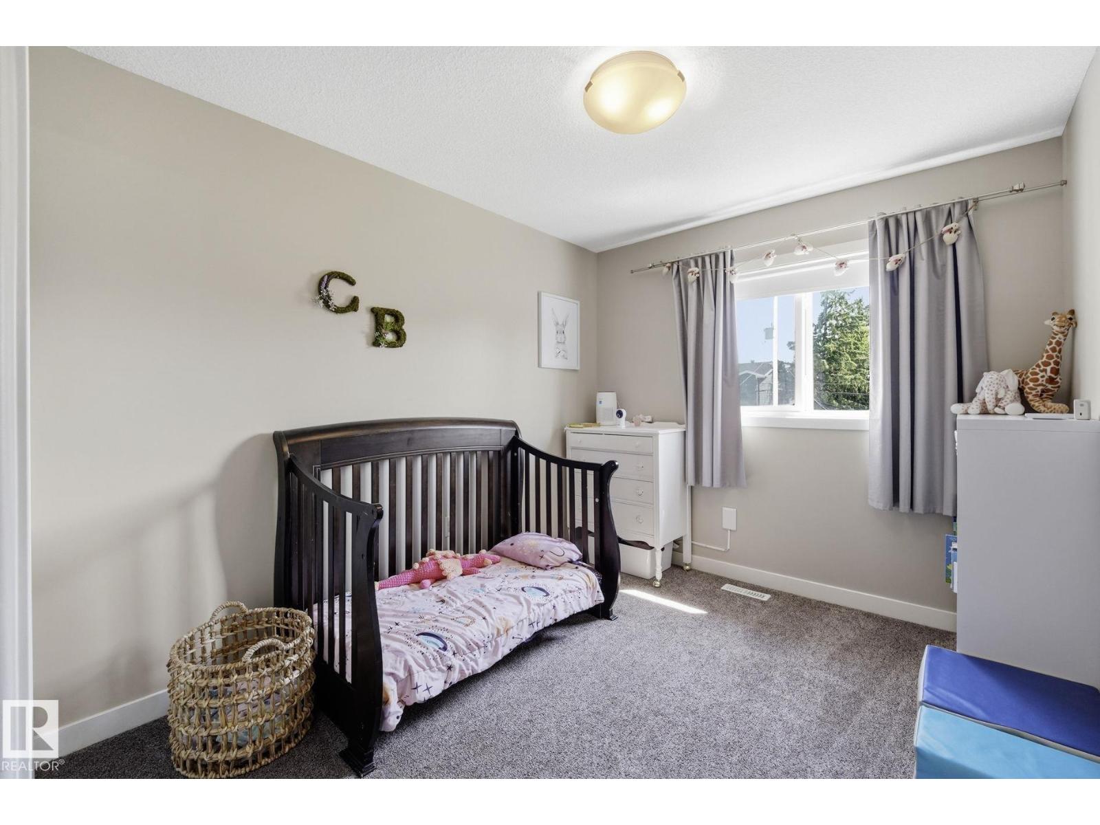 10245 152 St Nw Property Photo 13