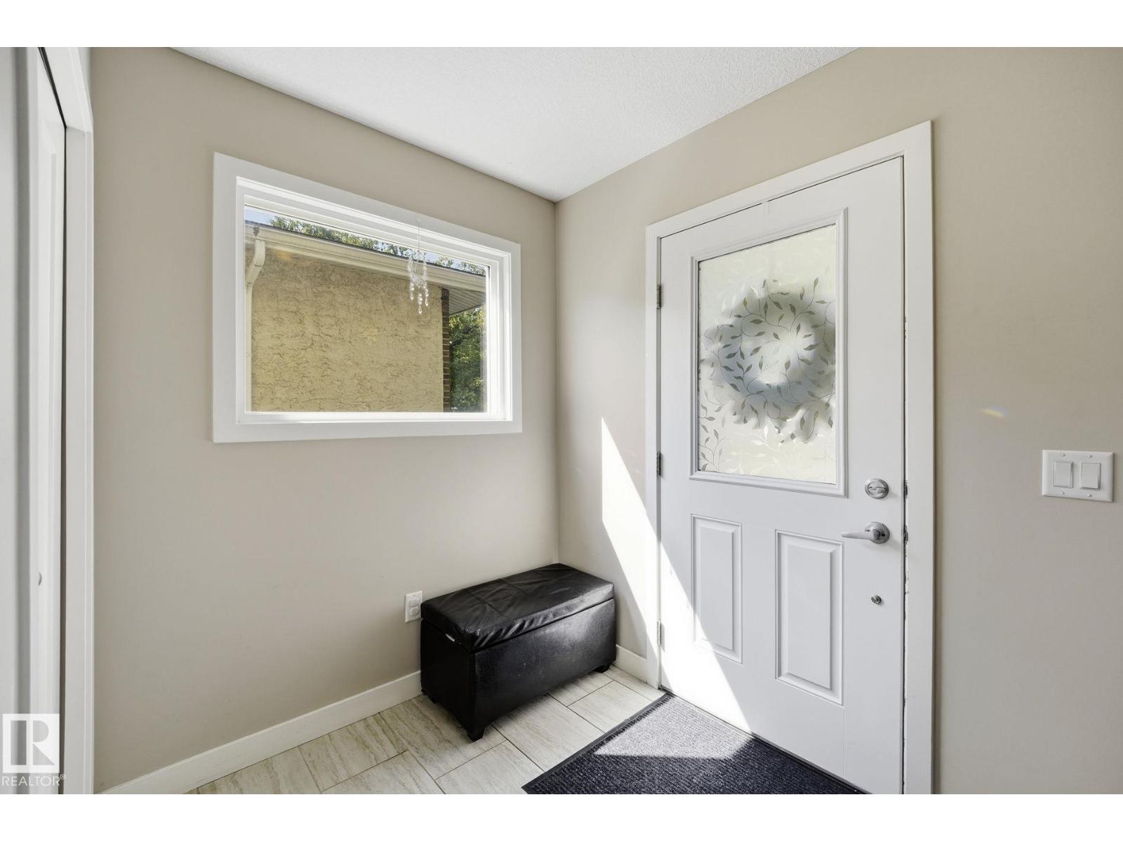 10245 152 St Nw Property Photo 22