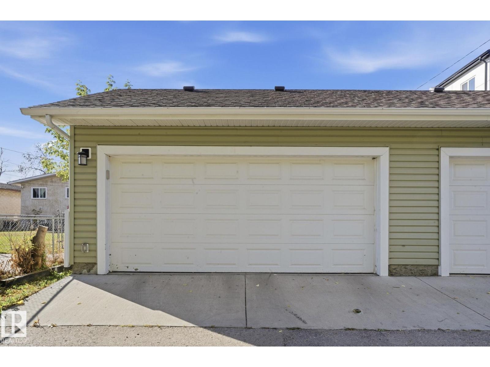 10245 152 St Nw Property Photo 25