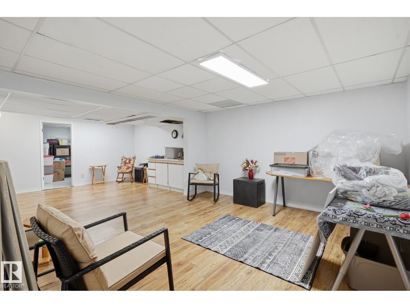 5763 189 St Nw Property Photo 21