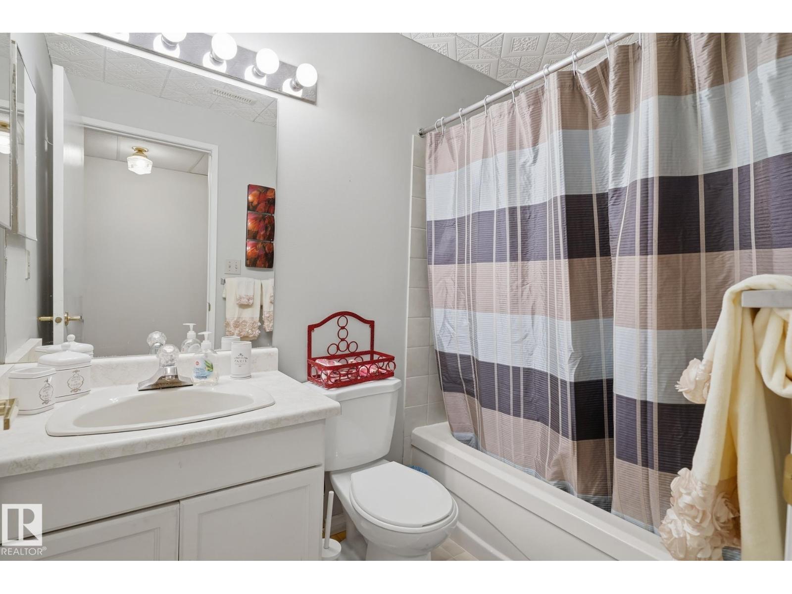 5763 189 St Nw Property Photo 24