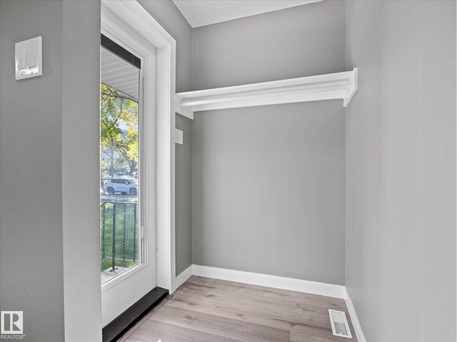 11211 104 St Nw Property Photo 6