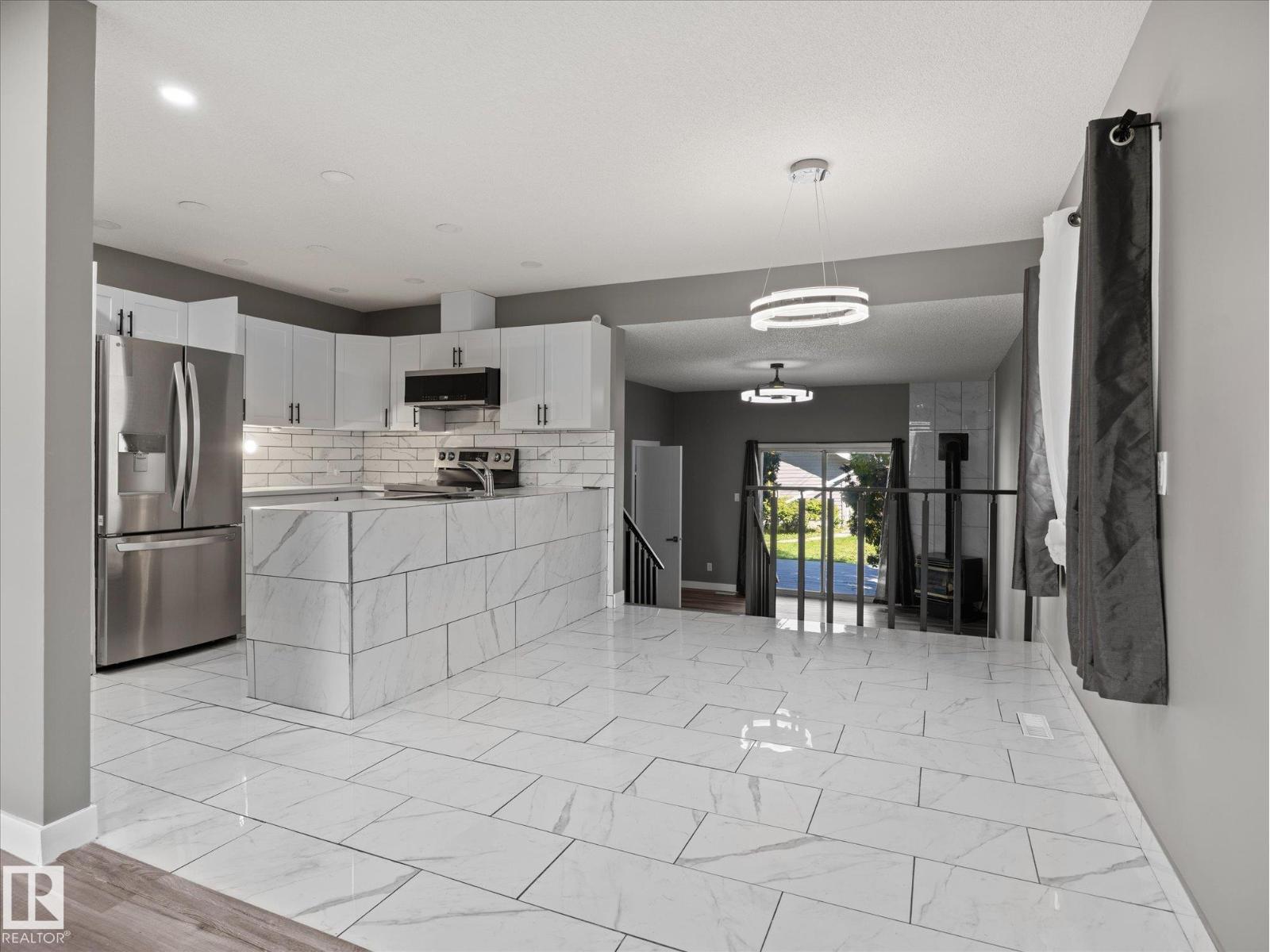 11211 104 St Nw Property Photo 10