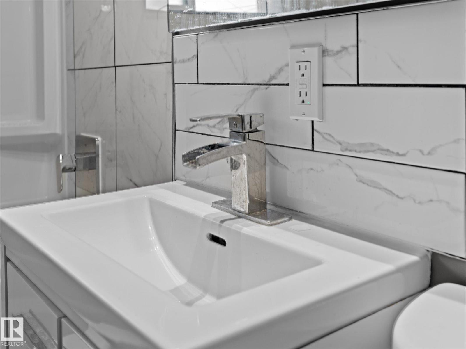 11211 104 St Nw Property Photo 23