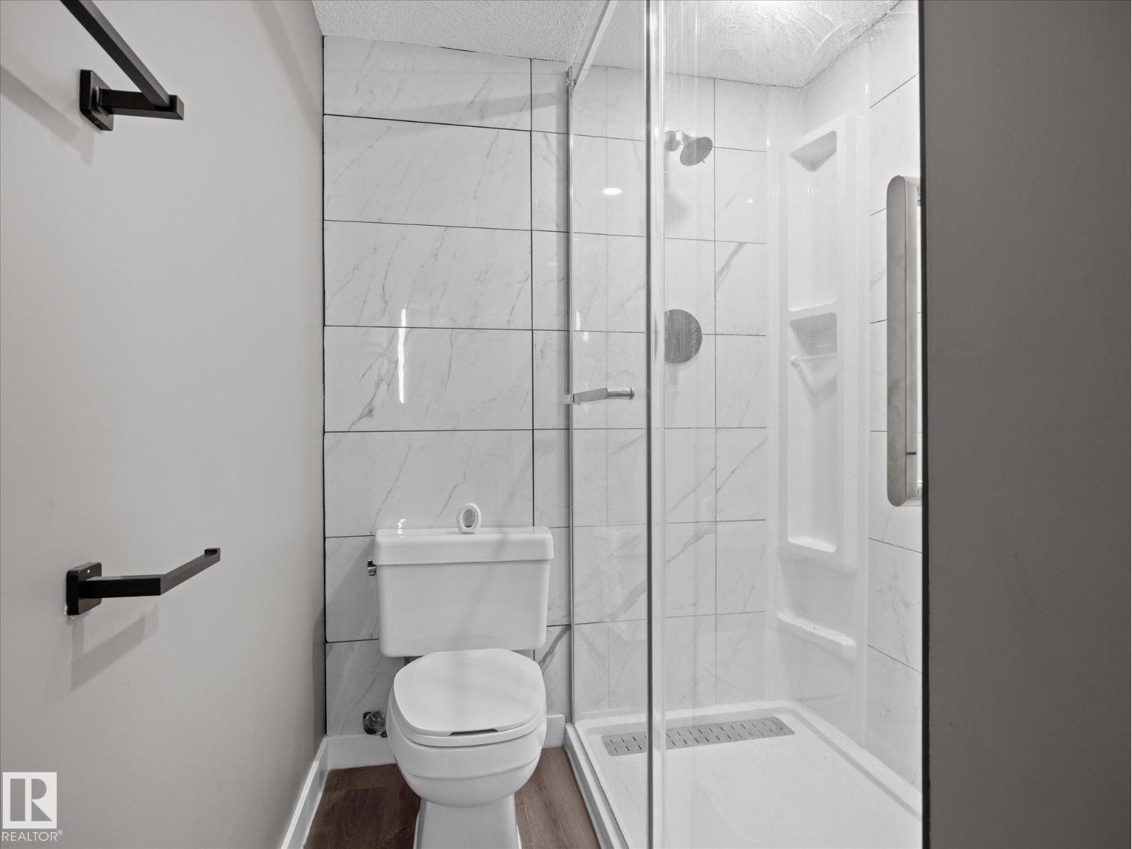 11211 104 St Nw Property Photo 34