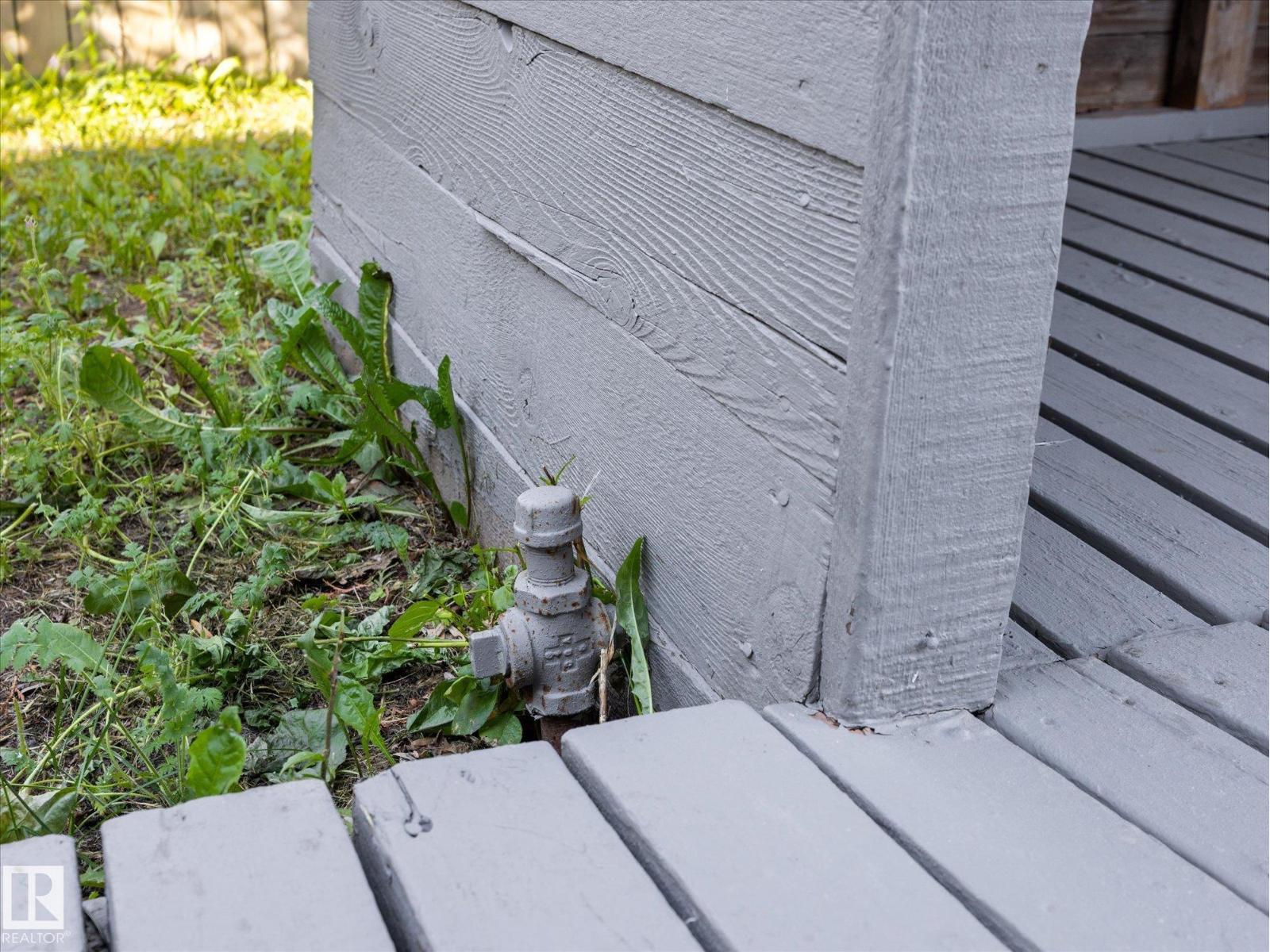11211 104 St Nw Property Photo 42