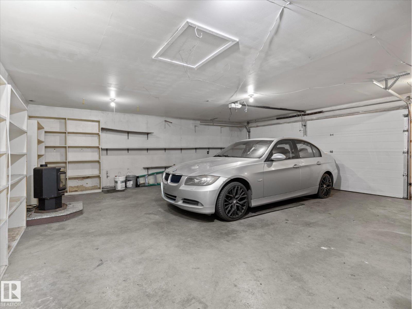 11211 104 St Nw Property Photo 51