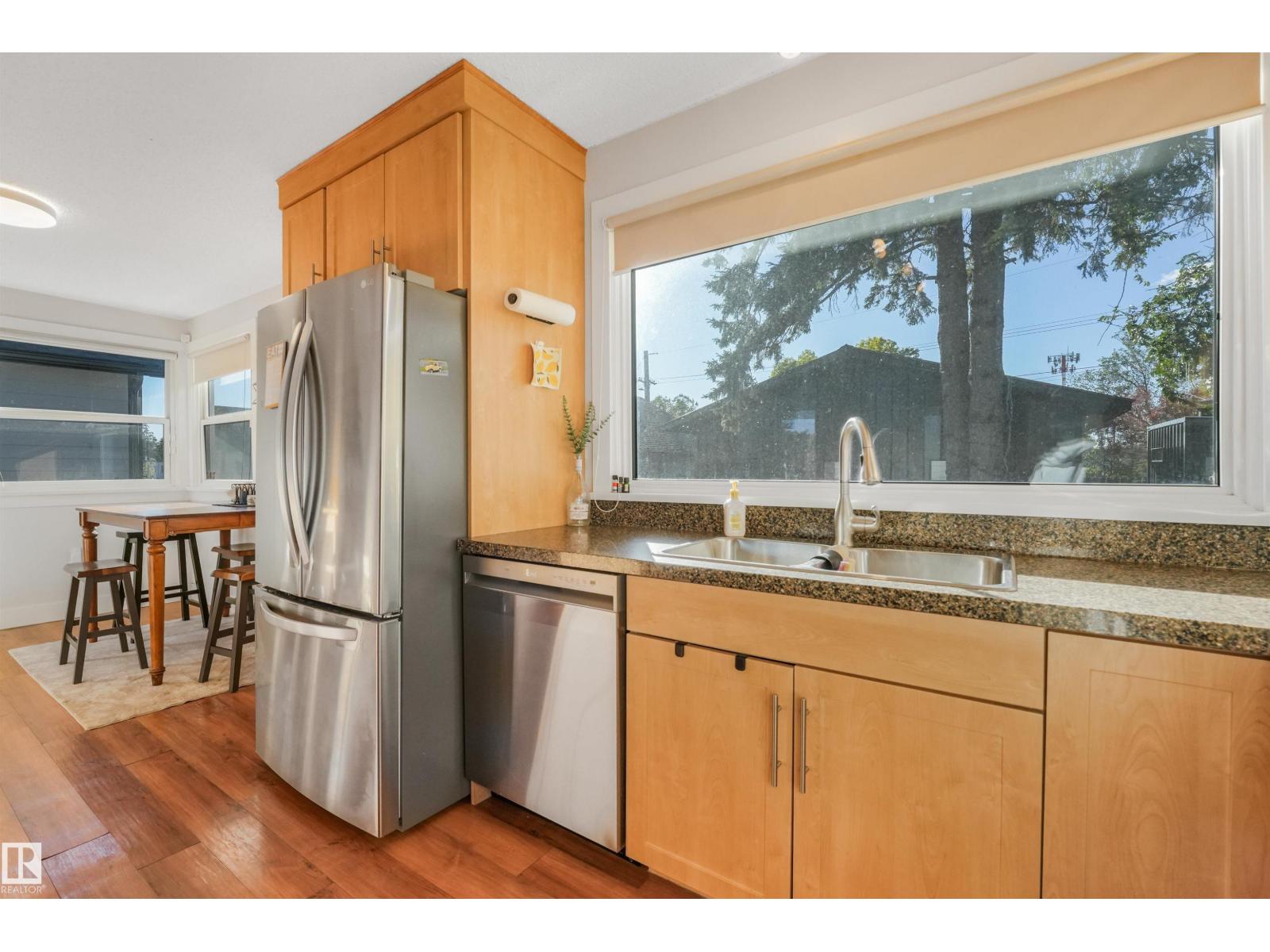 10906 118 St Nw Property Photo 14