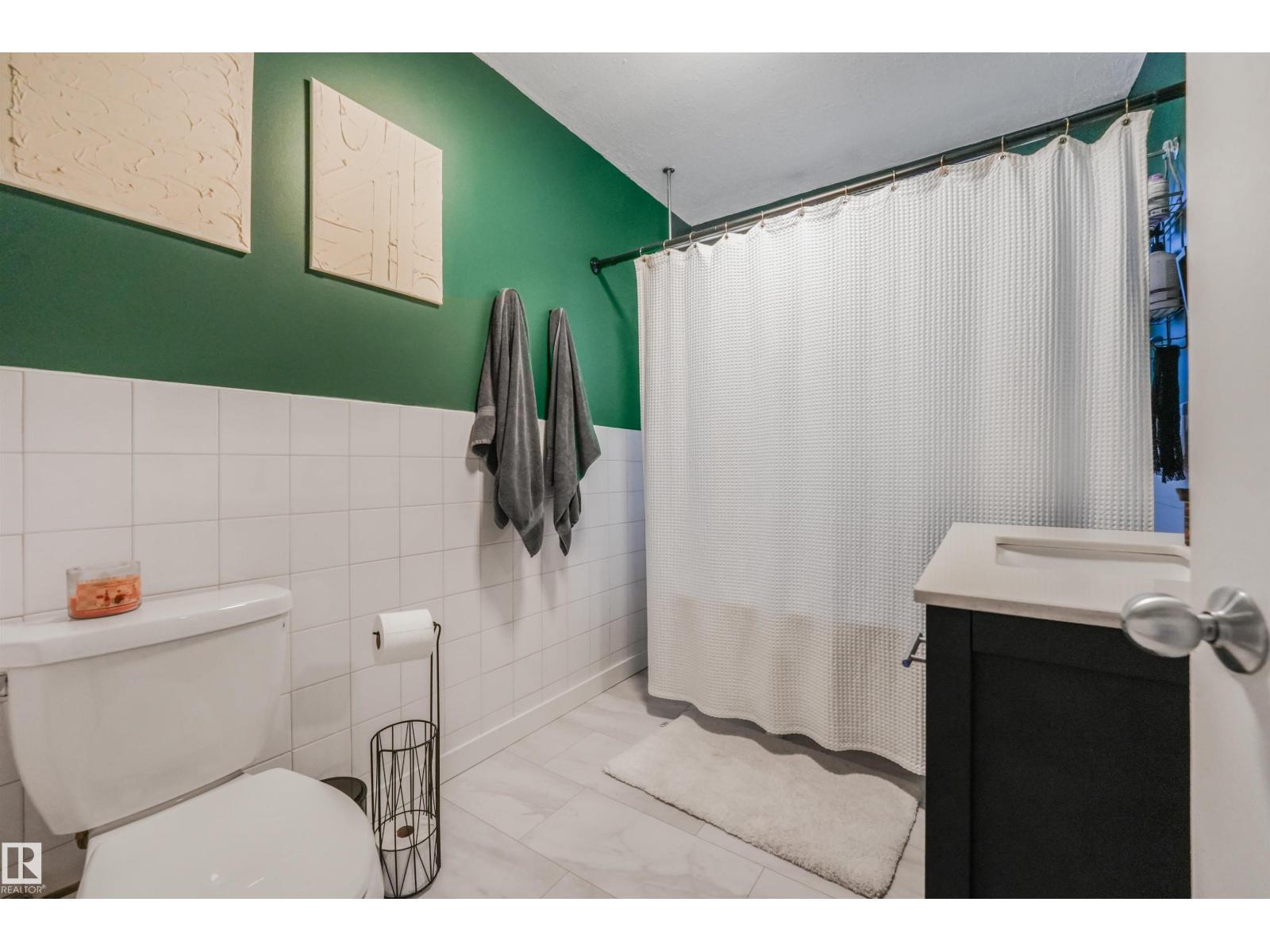 10906 118 St Nw Property Photo 23