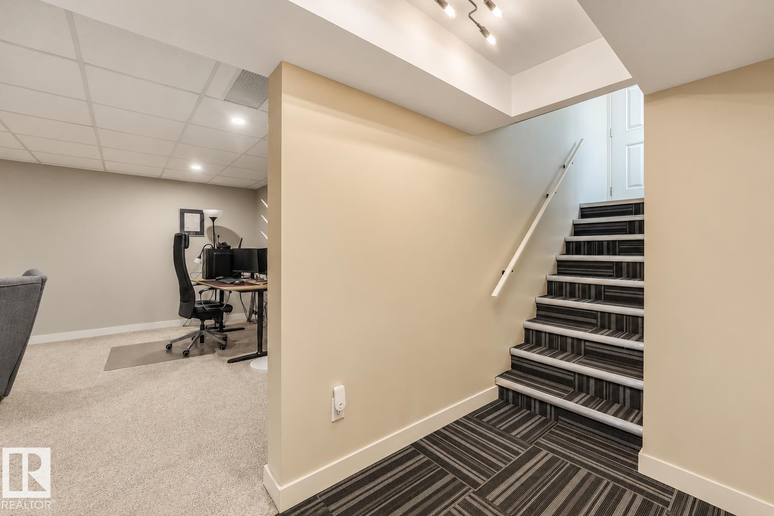 10906 118 St Nw Property Photo 24
