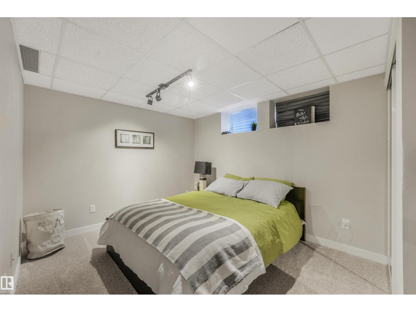 10906 118 St Nw Property Photo 31