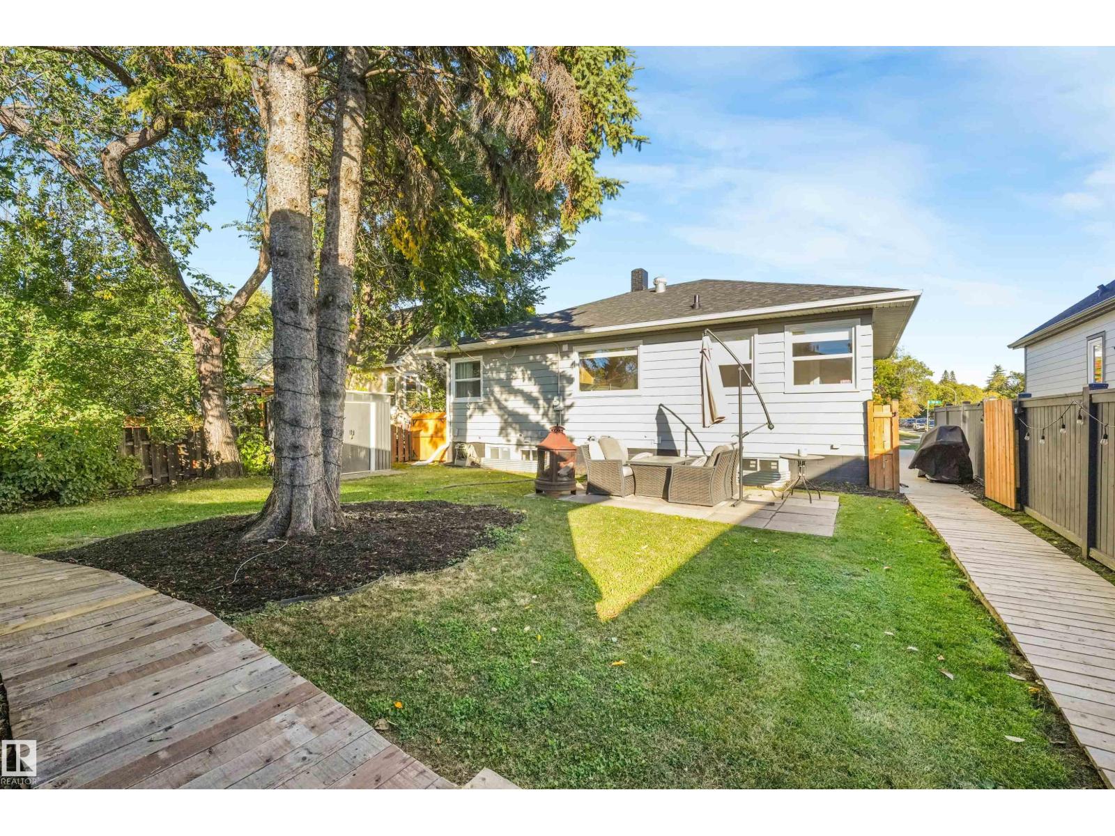 10906 118 St Nw Property Photo 40