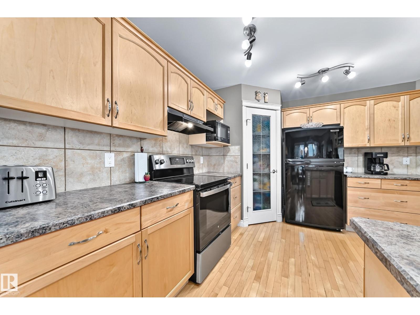 1108 117 St Sw Property Photo 9