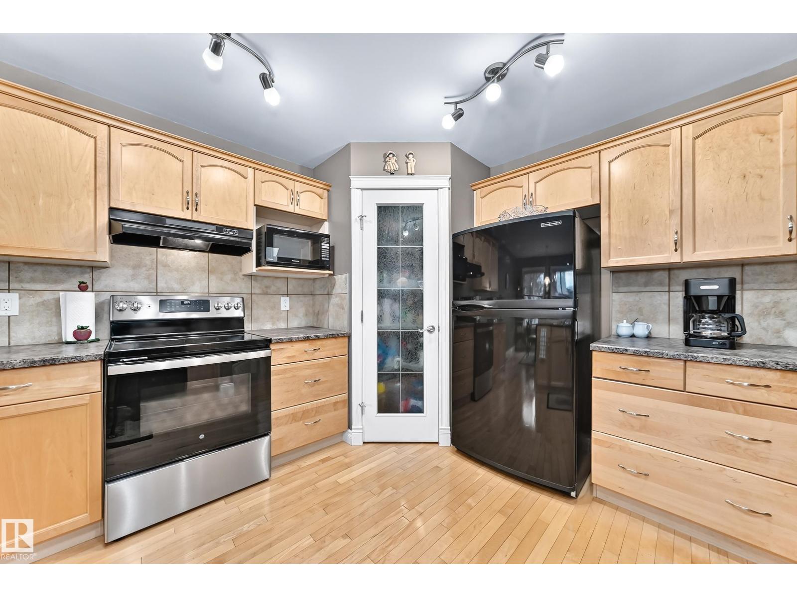 1108 117 St Sw Property Photo 12