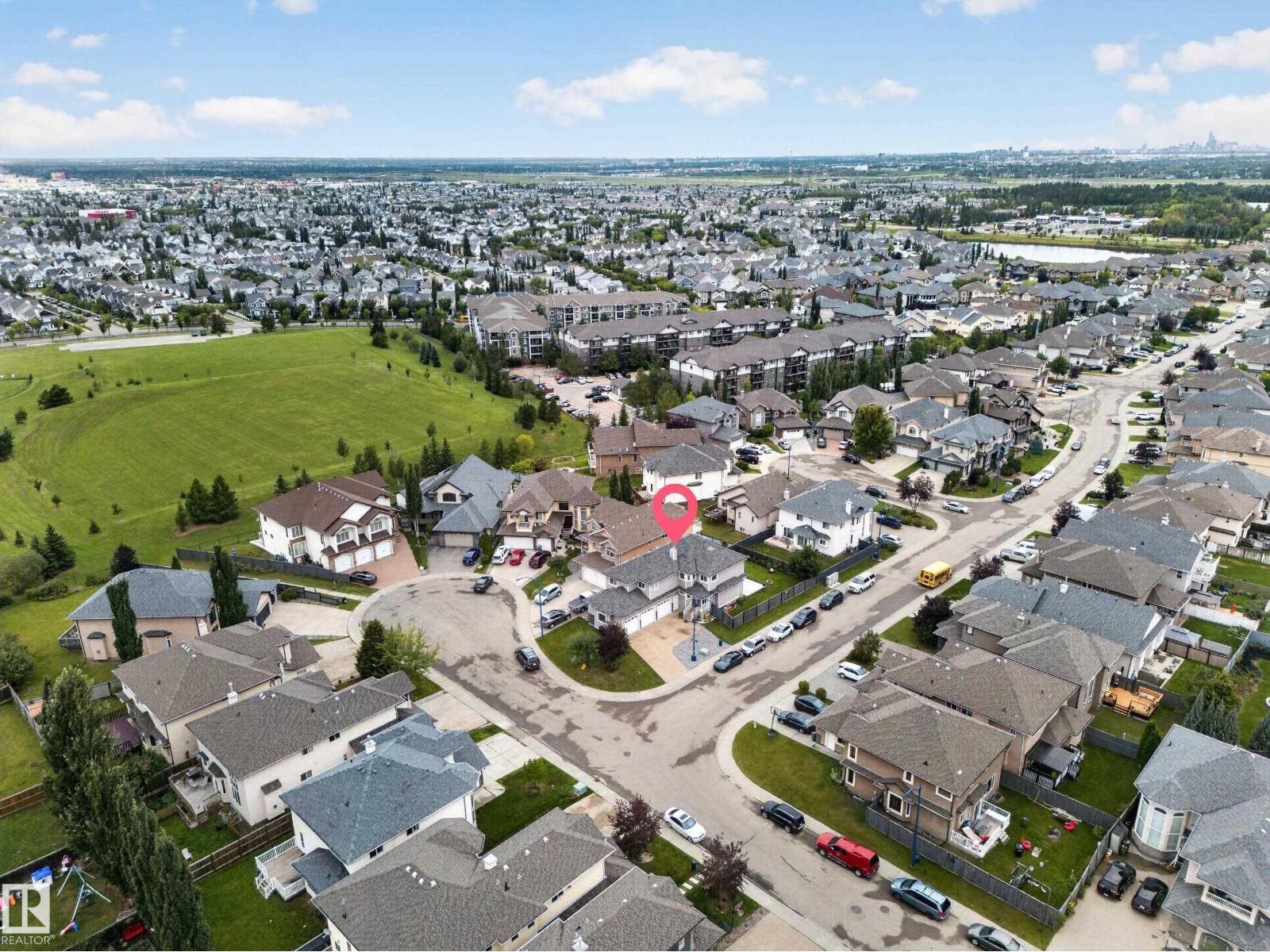 6904 18 Av Sw Property Photo 2