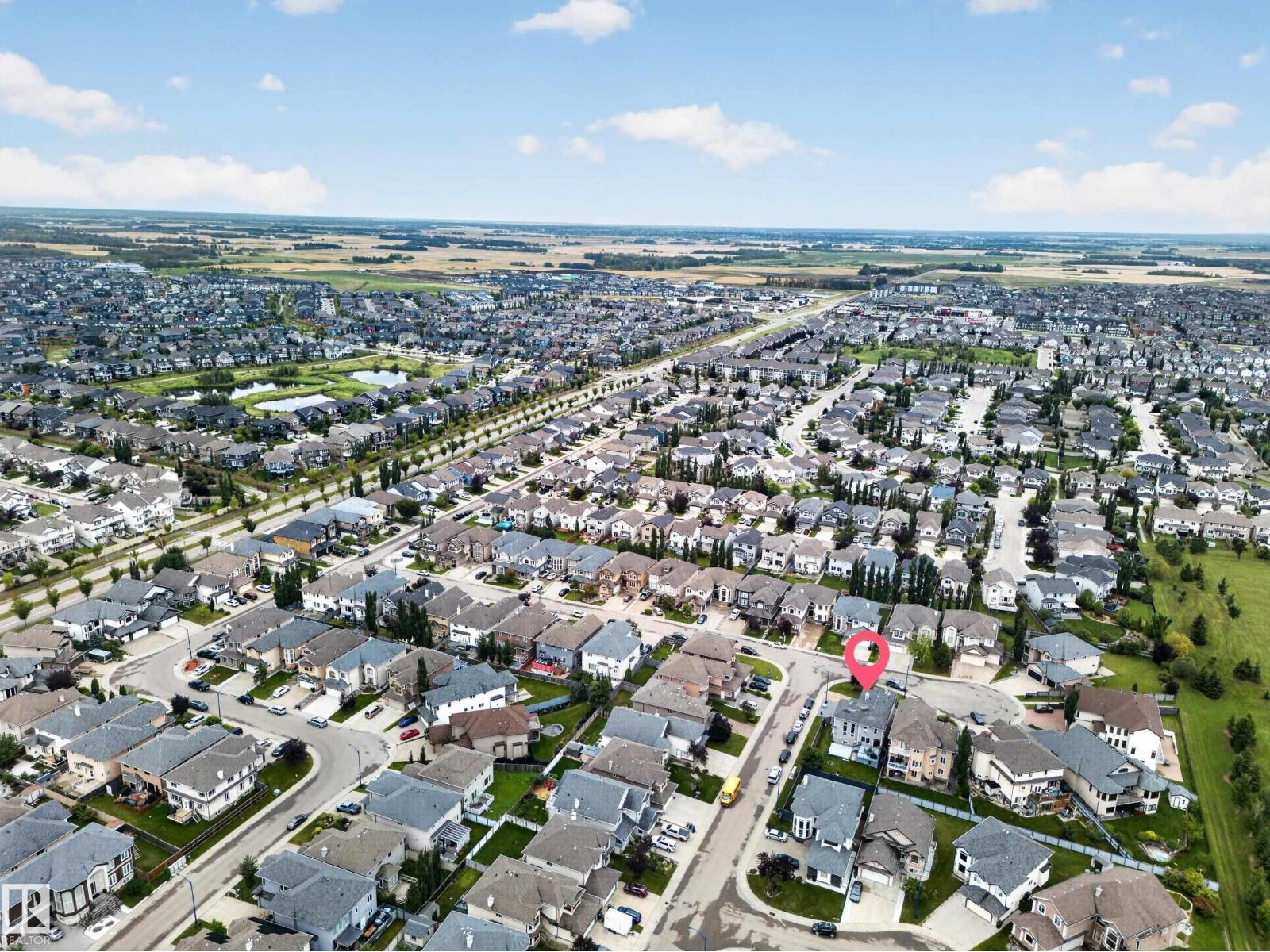 6904 18 Av Sw Property Photo 5