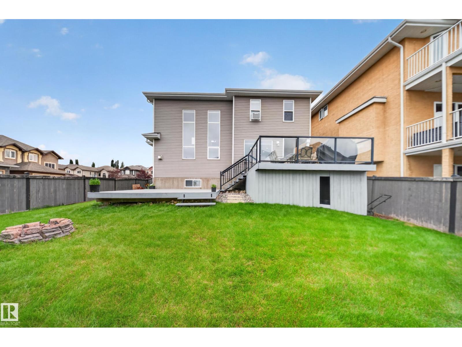 6904 18 Av Sw Property Photo 8