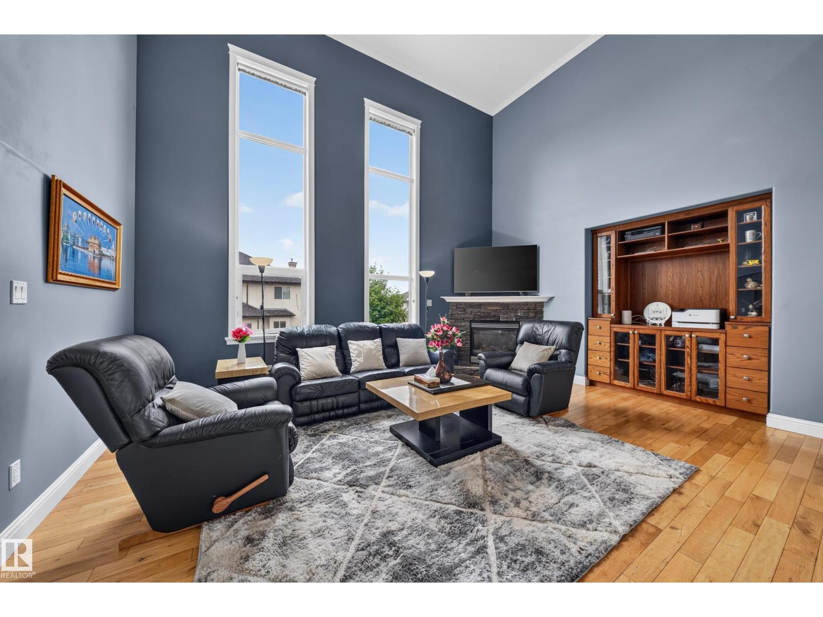 6904 18 Av Sw Property Photo 15
