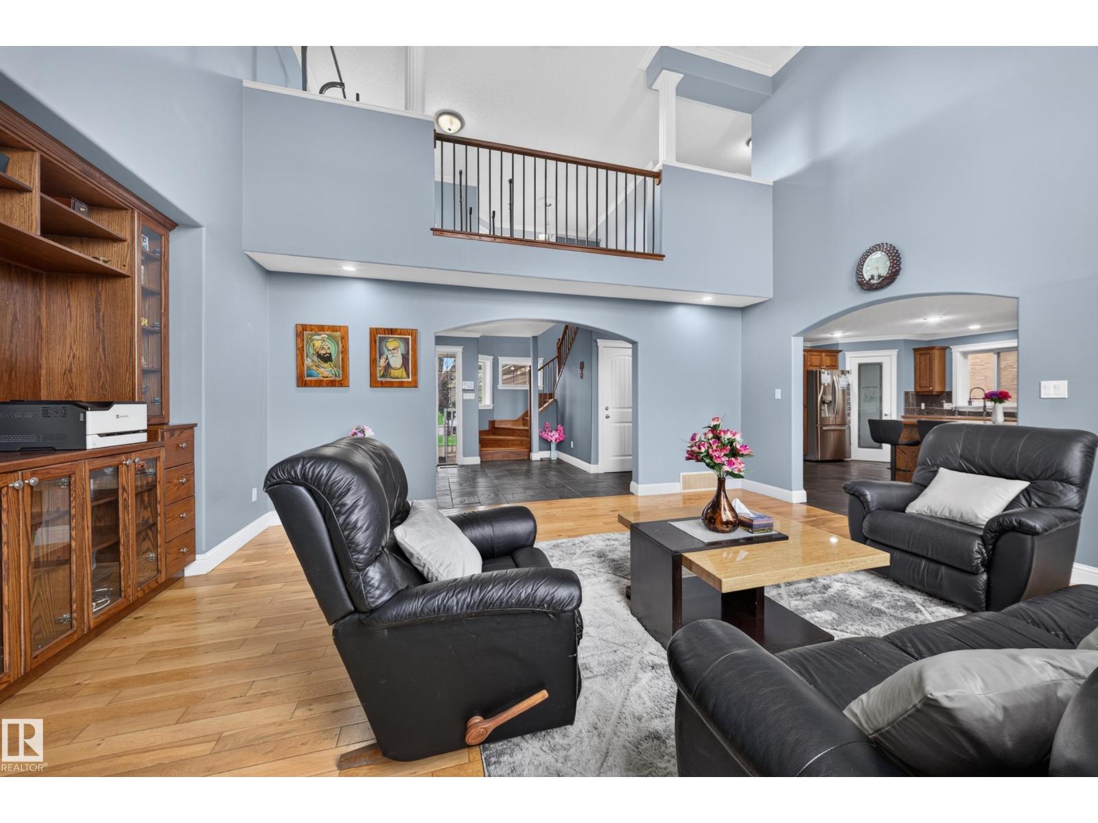6904 18 Av Sw Property Photo 17