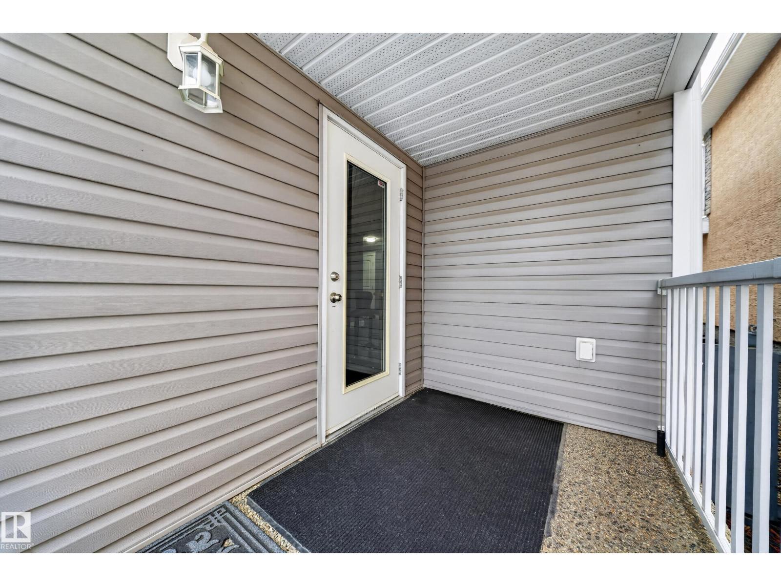 6904 18 Av Sw Property Photo 30