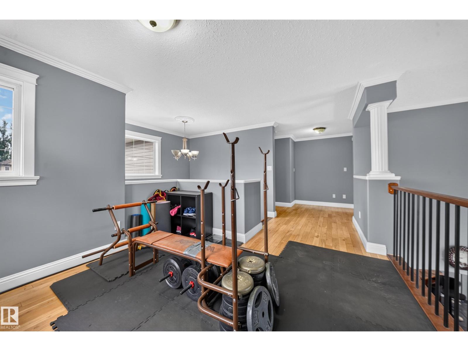 6904 18 Av Sw Property Photo 34