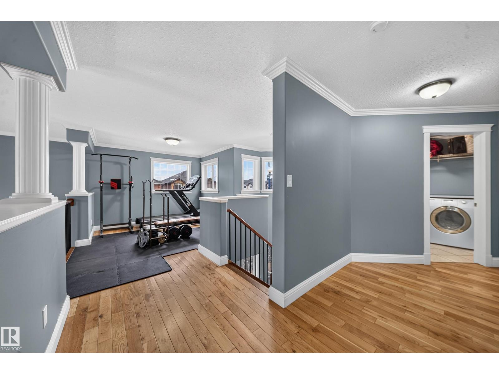 6904 18 Av Sw Property Photo 45