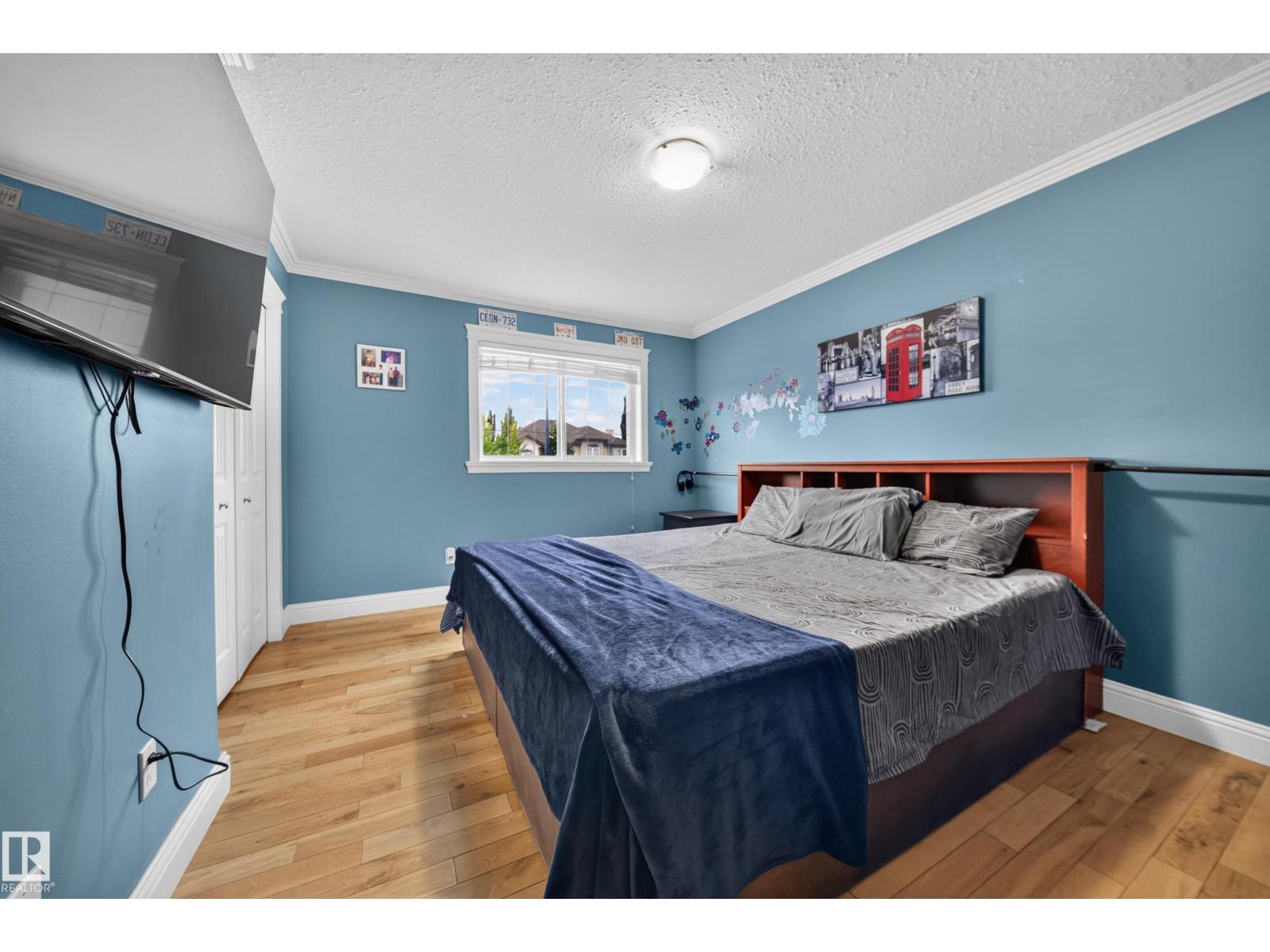 6904 18 Av Sw Property Photo 47