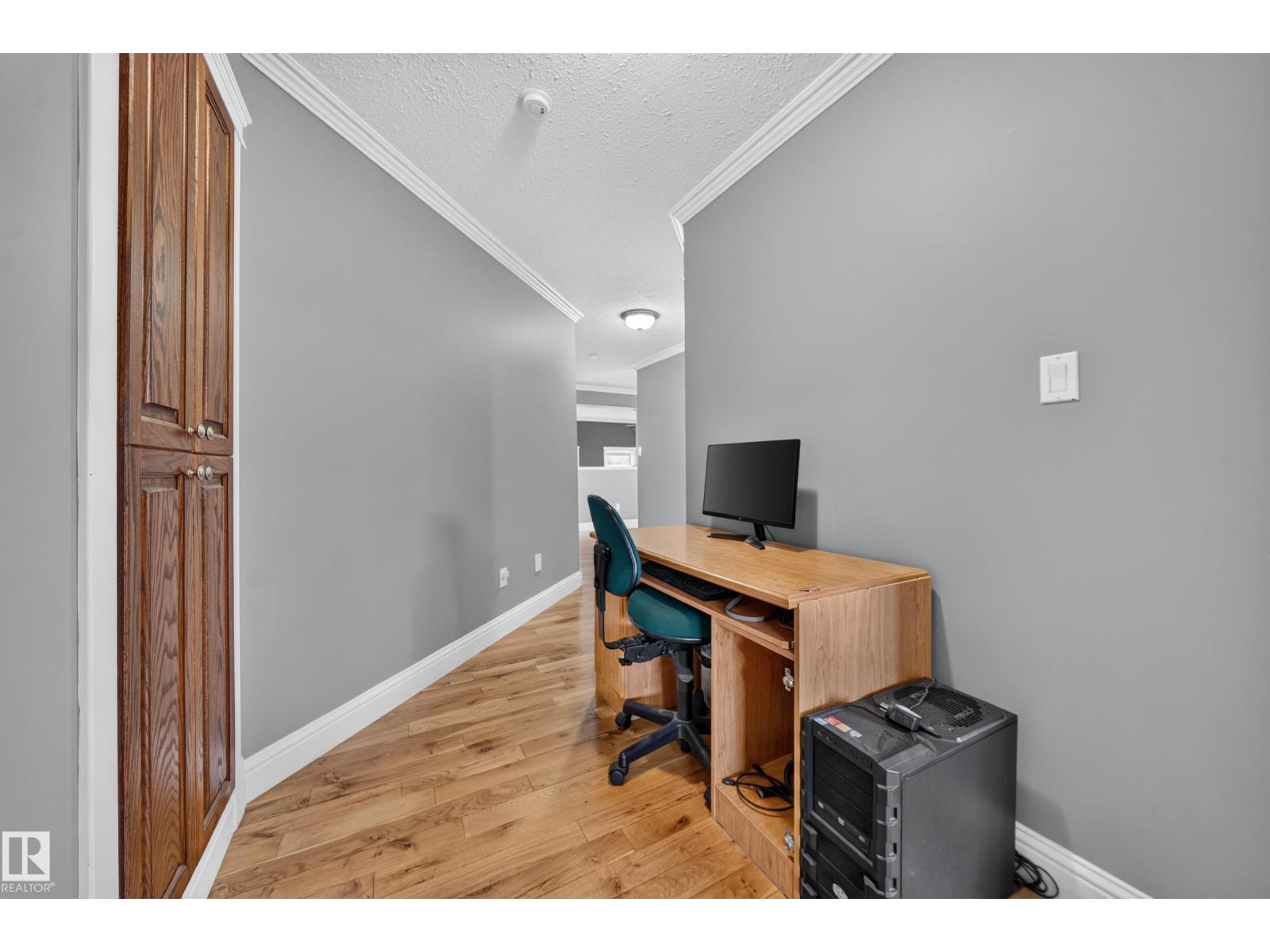 6904 18 Av Sw Property Photo 52