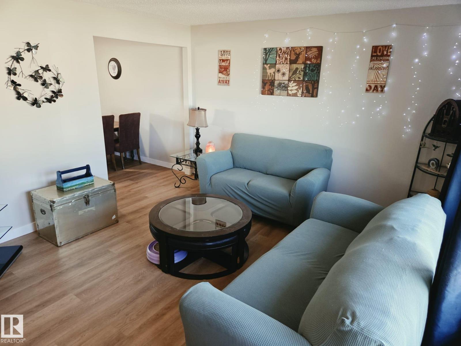 5807 51 Av Property Photo 2