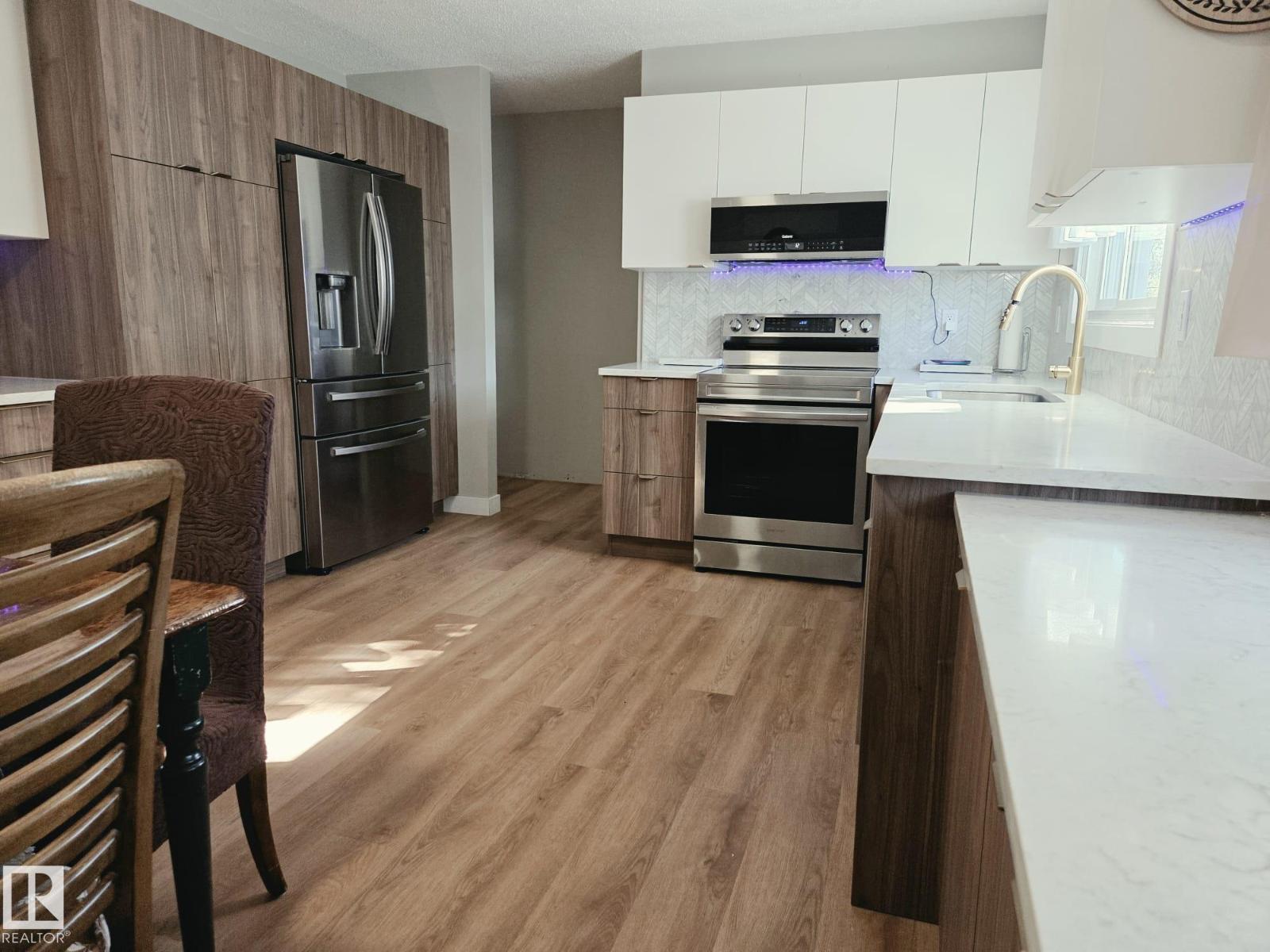 5807 51 Av Property Photo 13