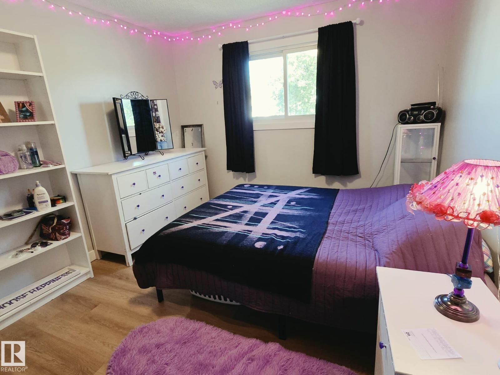 5807 51 Av Property Photo 25