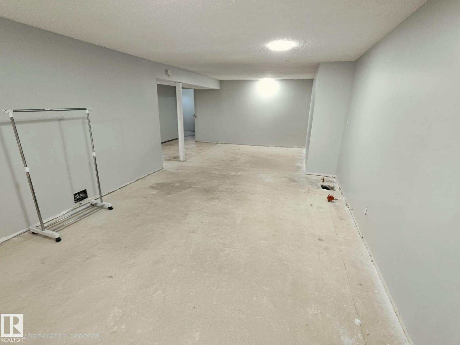 5807 51 Av Property Photo 27